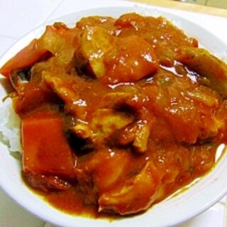 サンマのトマトソース煮のソースでチキンカレー